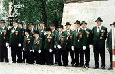 Schuetzenfest 2002 antreten